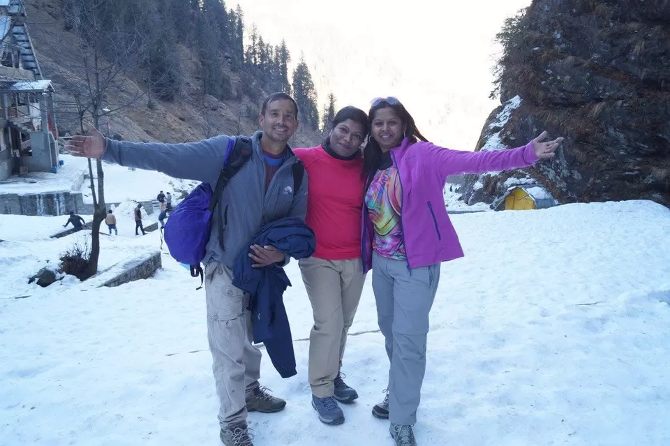 Photo of Off-beat Winter Trek to Bijlimahadev: Conquering Slippery Ice Stairs and Untouched Snow Fields!! by Uma S