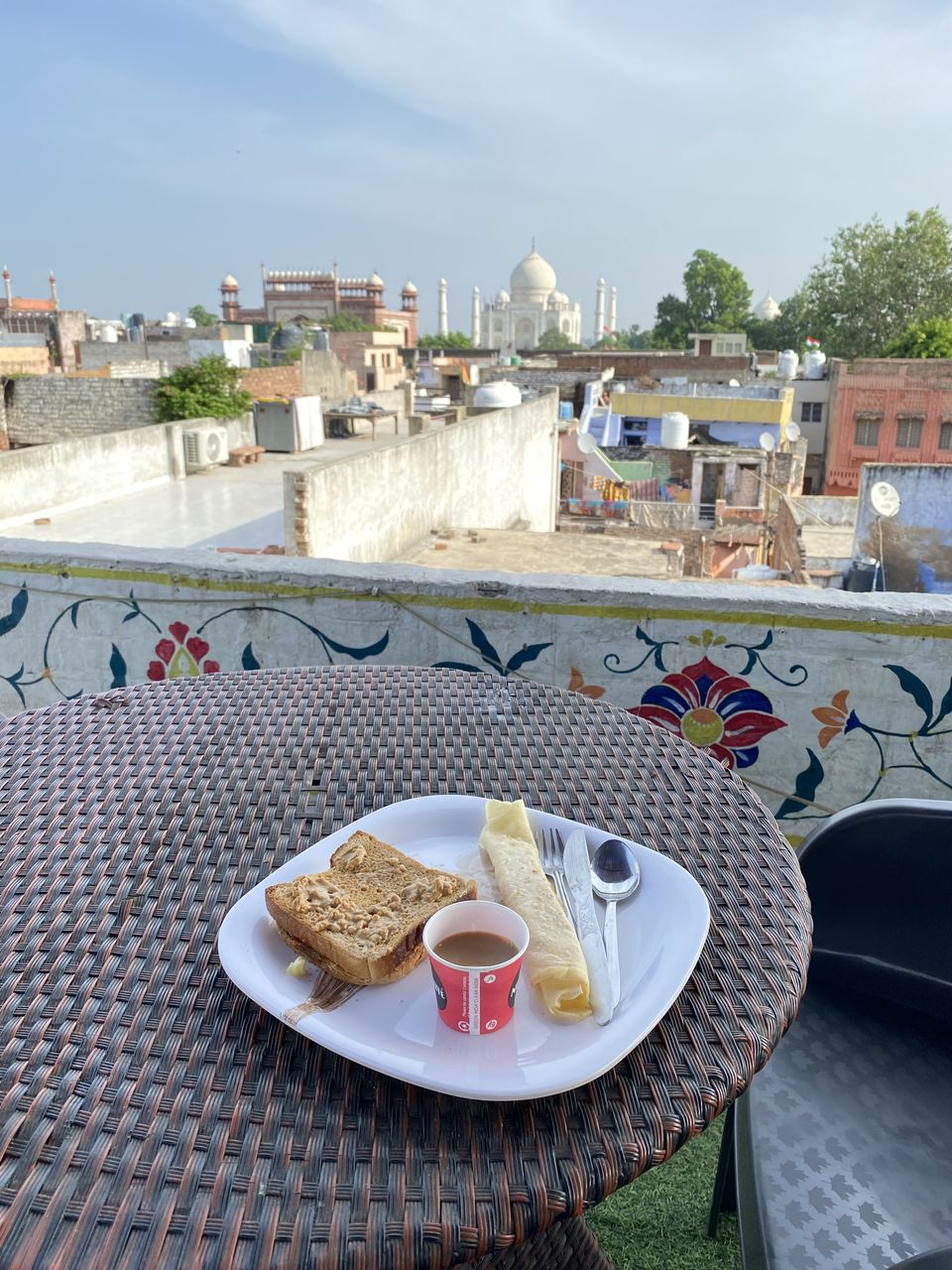 Photo of I Found a Budget-Friendly Stay in Agra With an Astonishing View of The Taj! by Shraddha Bansode 📸