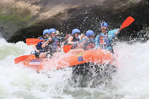 Photo of Want to Experience Epic Adventures under Rs 4,000? Thailand, Singapore and UAE Await! by Niyati Saxena (migrantmusings)
