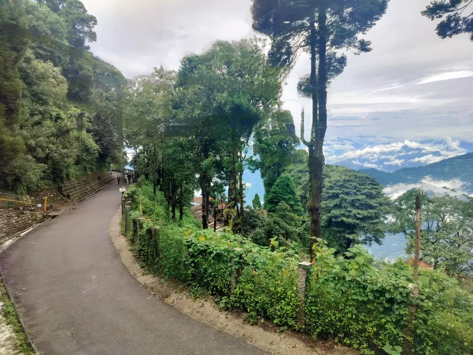 Photo of Exploring Darjeeling The Lazy Way! by Wandering_Wheelz