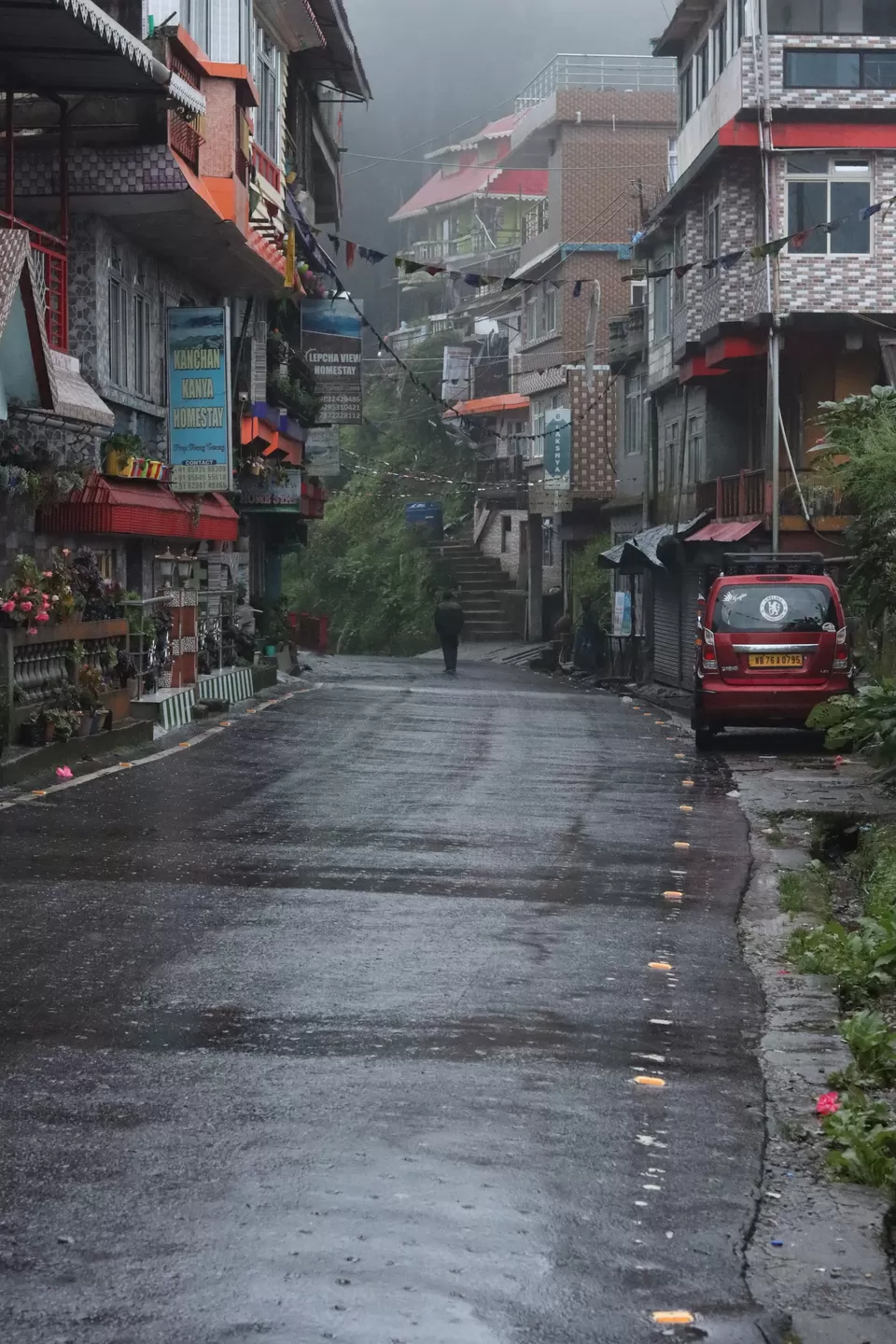 Photo of Exploring Darjeeling The Lazy Way! by Wandering_Wheelz