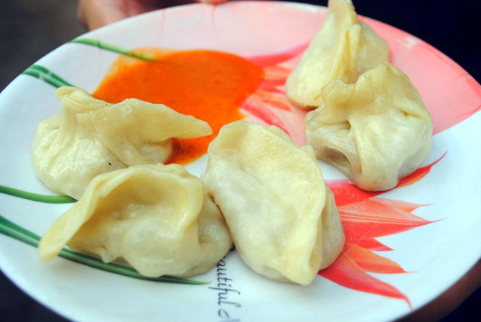 Photo of You’ll Be Stunned To Know That This Food Paradise in Calcutta Runs Only Between 5 AM to 8 AM! by Namrata Das Adhikary