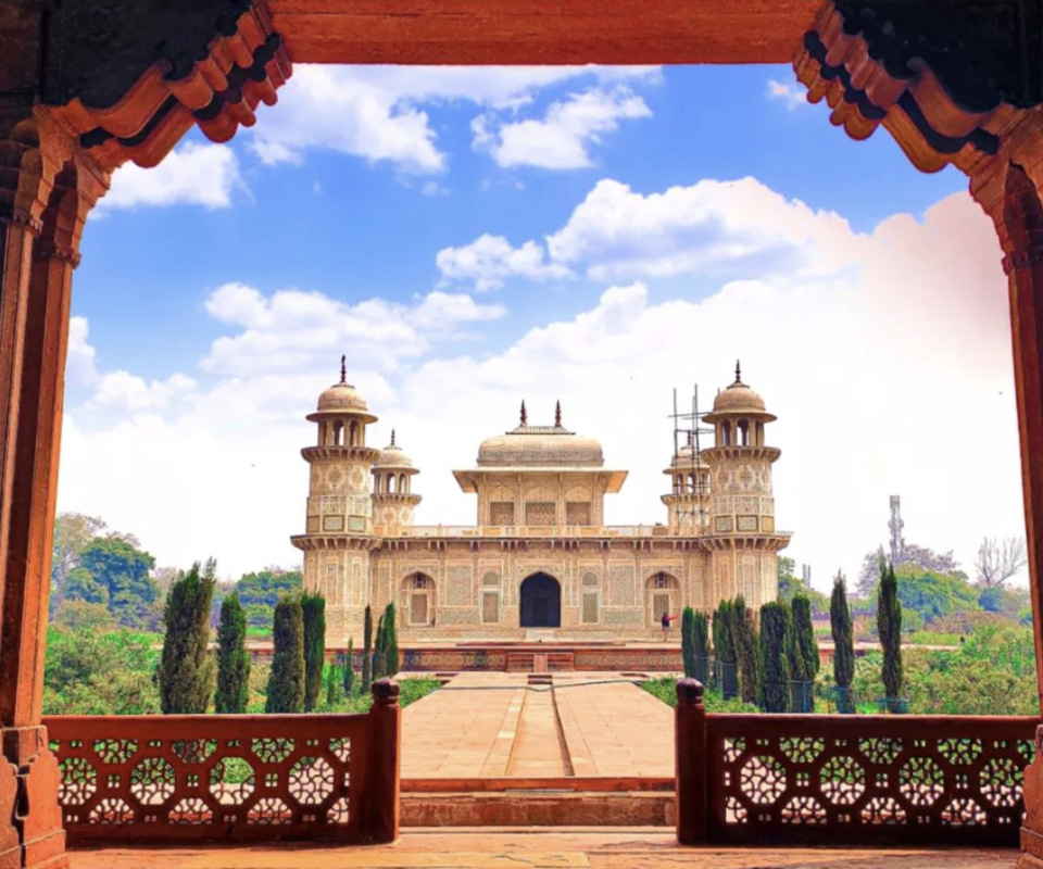 Photo of Itmad-ud-Daula, Agra by Sunil Sahu
