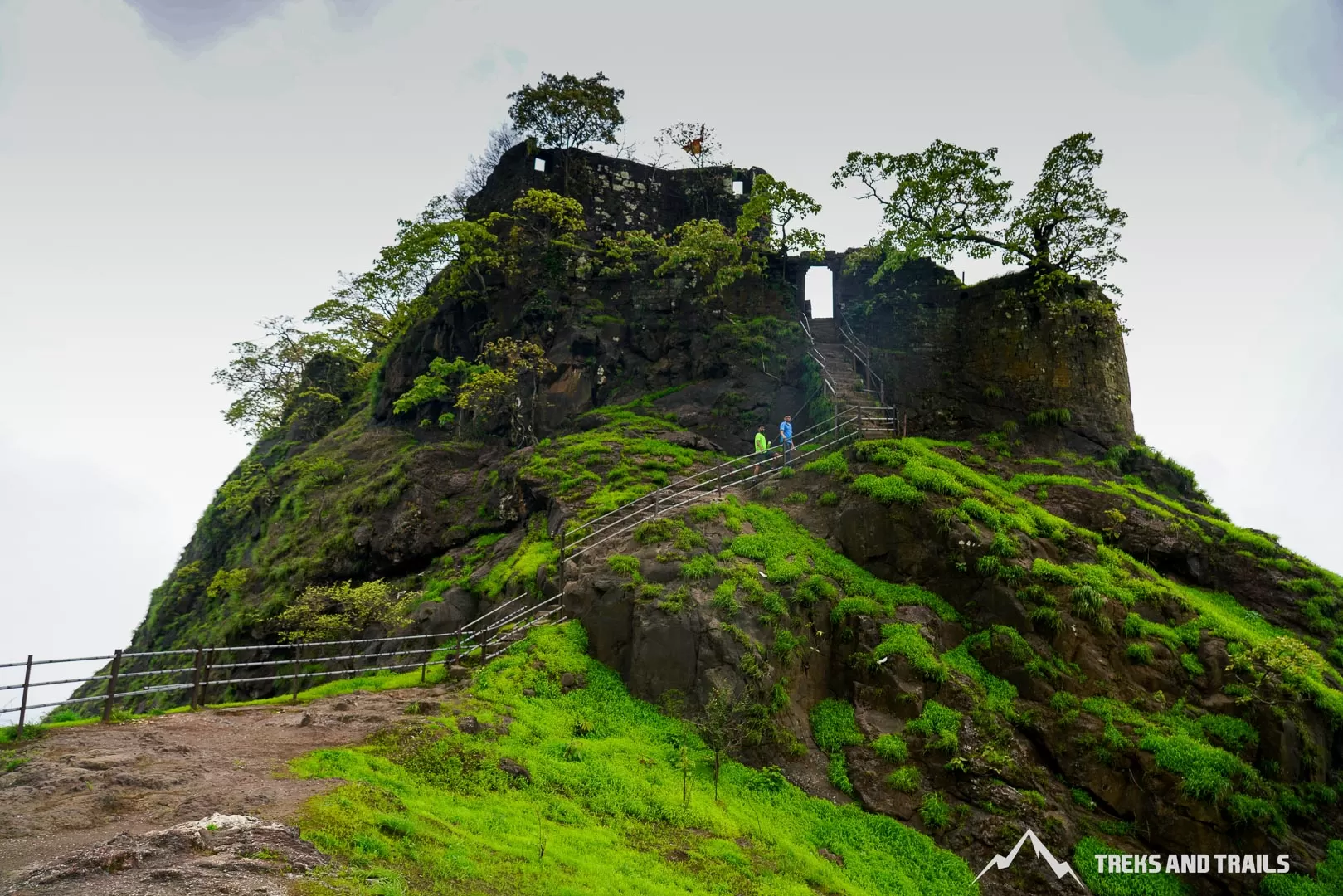 Book Karnala Fort, Karnala Bird Sanctuary tour packages Tripoto