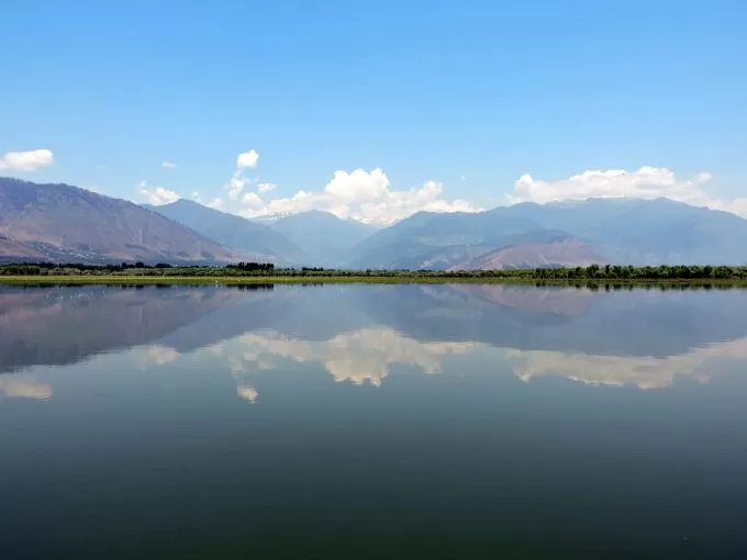 Photo of Wular Lake, jammu and kashmir