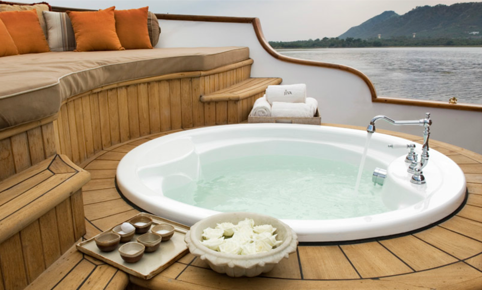 Photo of lake palace Udaipur, Udaipur