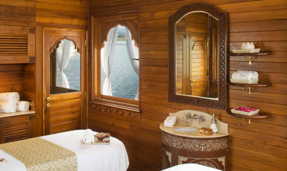 Photo of lake palace Udaipur, Udaipur