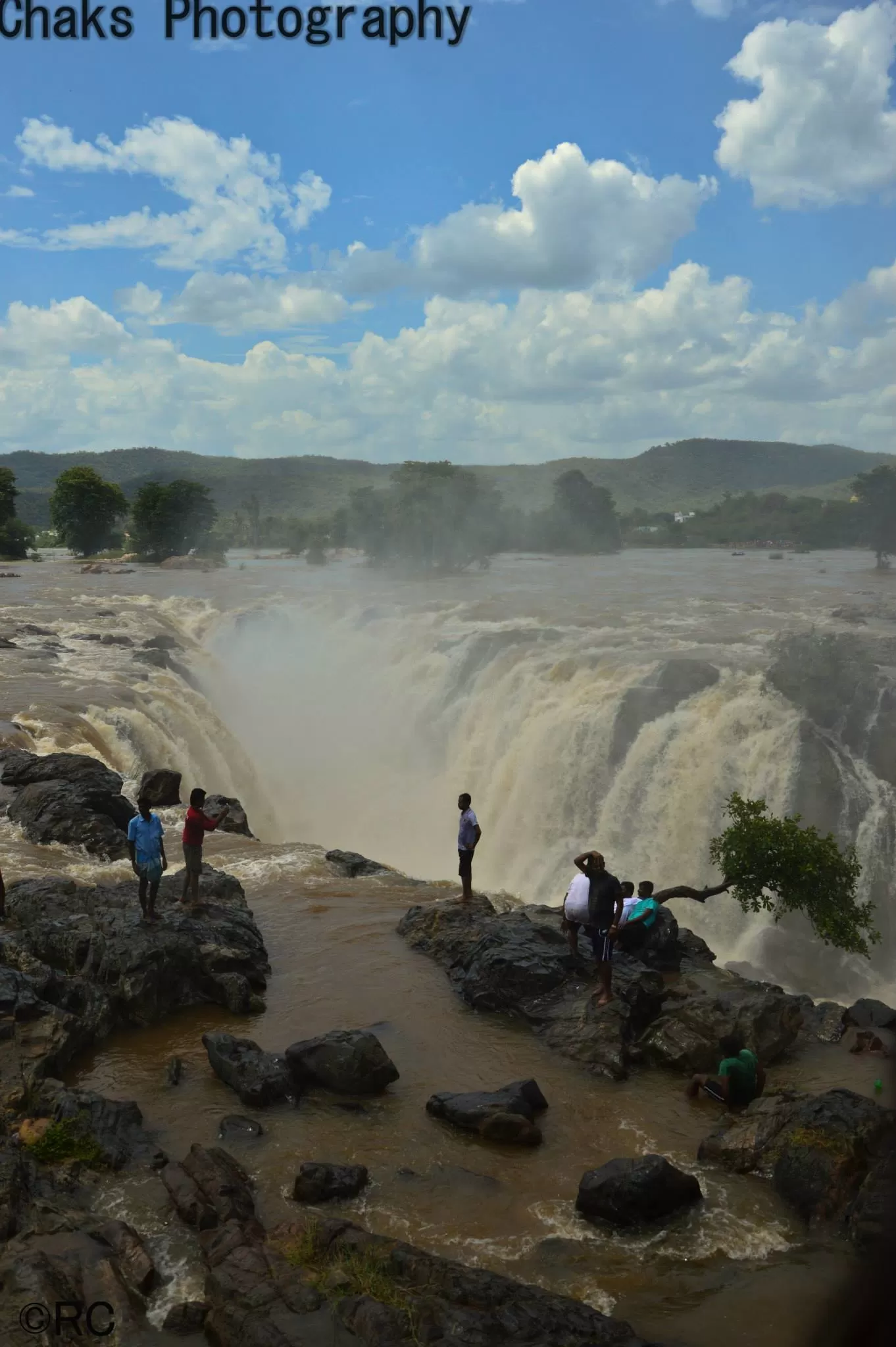 Photo of Hogenakkal Falls, Dharmapuri