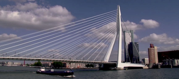 Photo of Erasmus Bridge