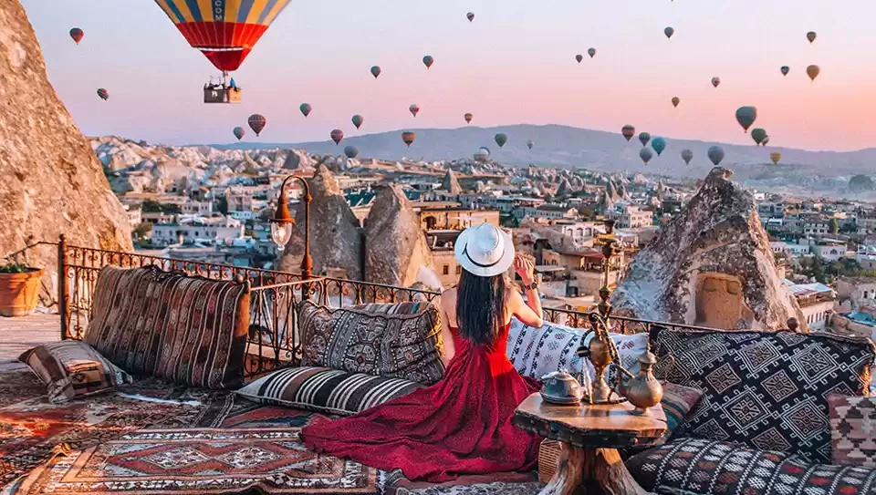 Photo of Exotic Cave Hot