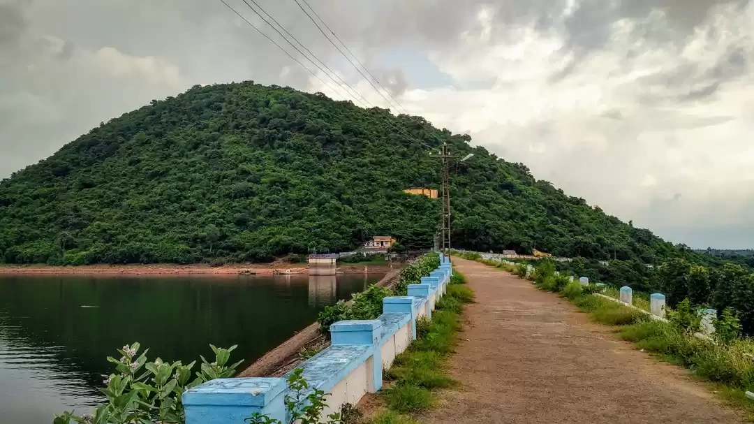 Photo of 10 Hill Station