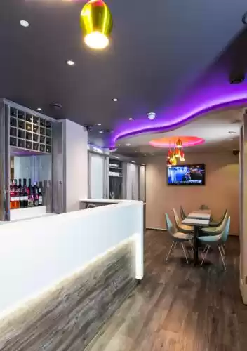 Photo of London Court Ho