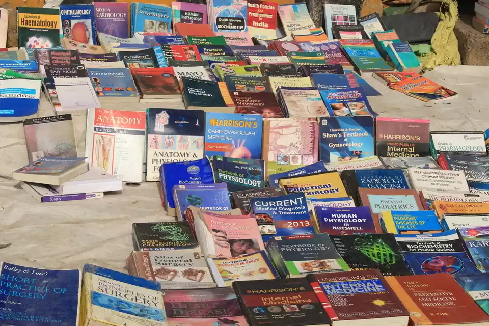 Photo of Daryaganj Old Book Market