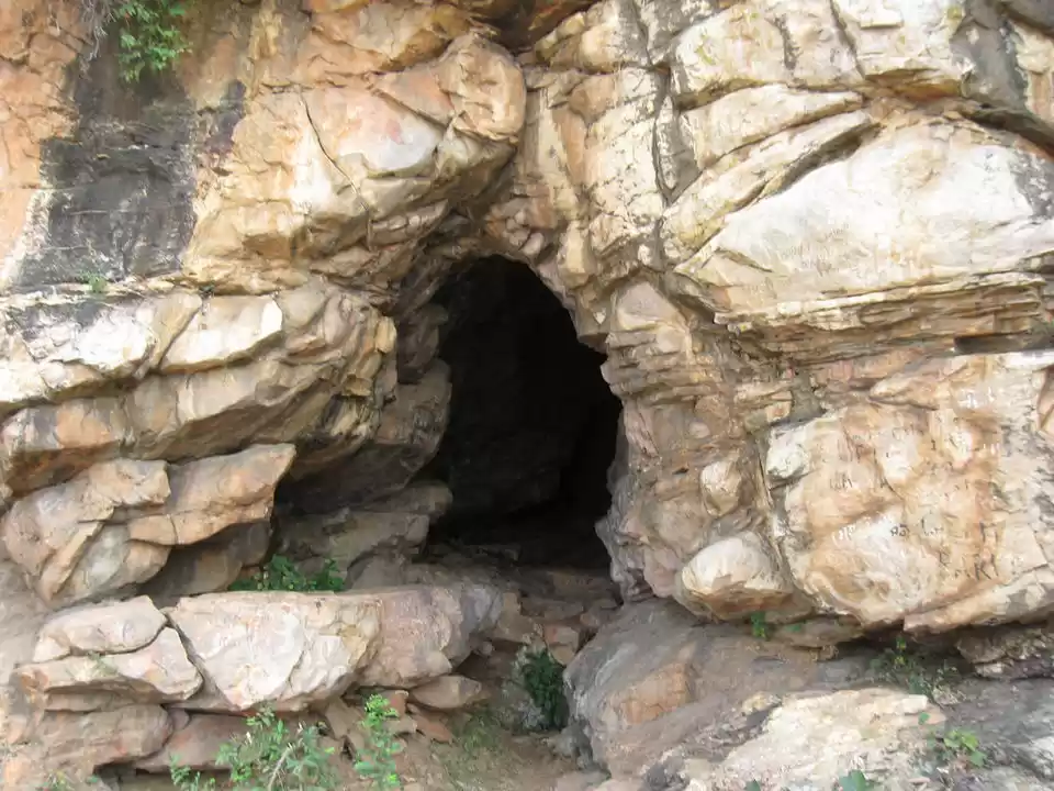 Photo of सप्त पर्णी गुफा पगडंडी