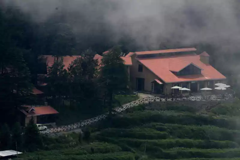 Photo of पहाड़ों में लंब