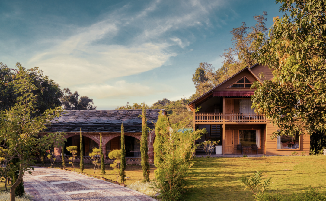 Photo of Only 4 Hours Away fr