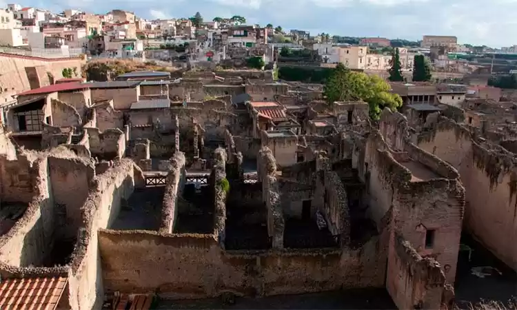 Photo of Naples and Herculane