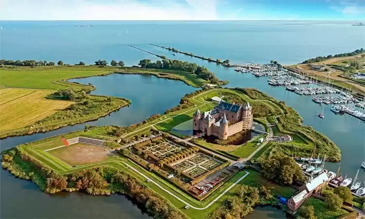 Photo of Adventure through th