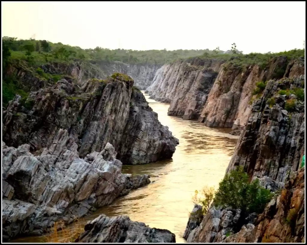 Photo of Dhuandhar Falls