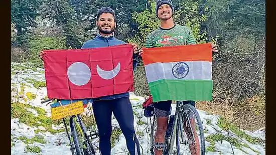 Photo of આ 2 સાઇકલ સવારોએ 26 