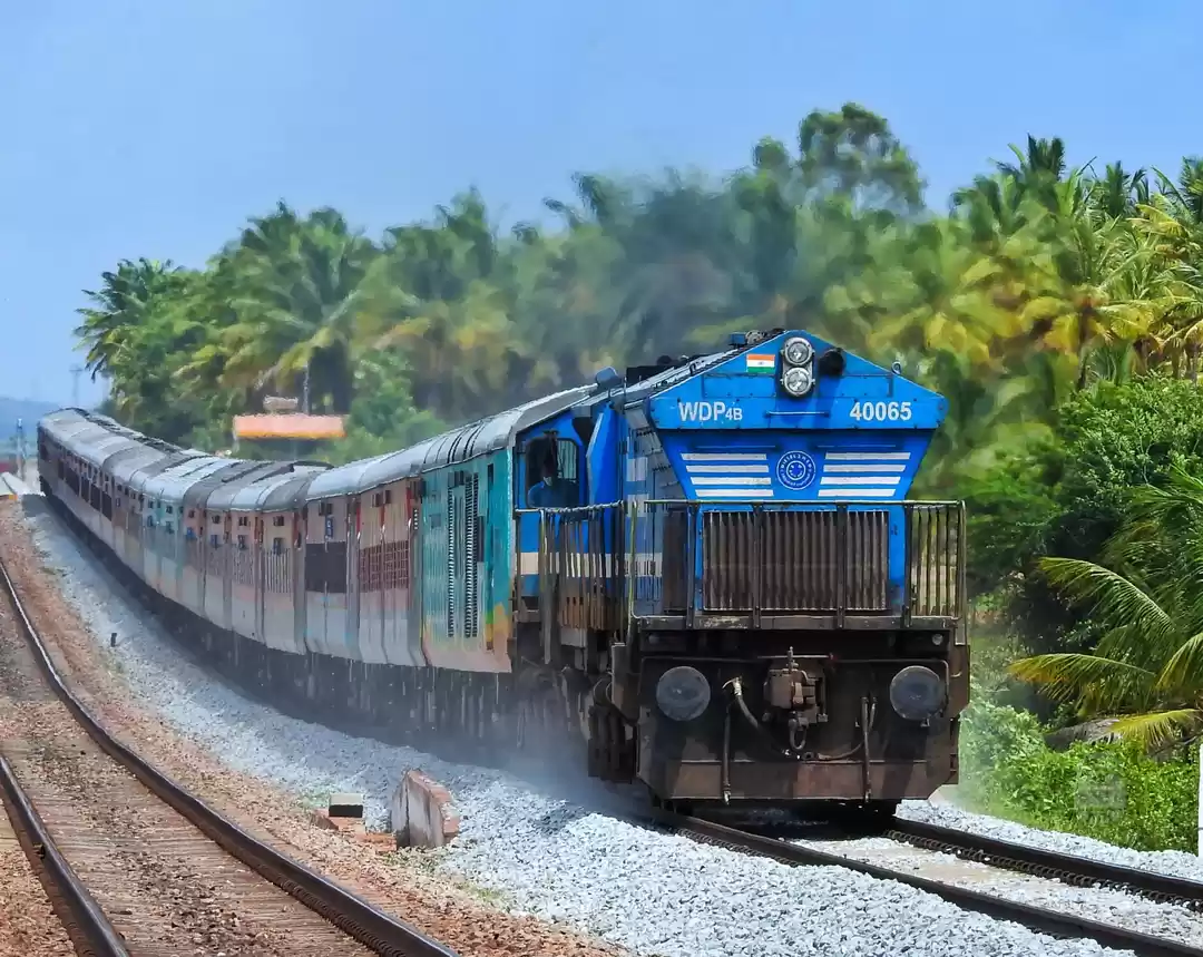 Photo of જનરલ ડબ્બાની ટિકિટ લ