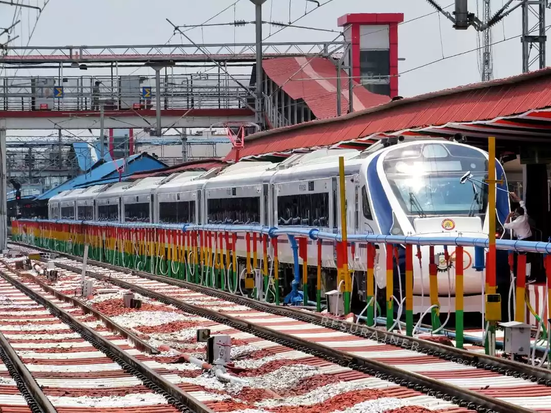 Photo of Lucknow-Gorakhpur Va