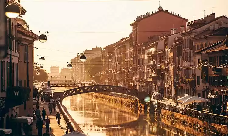 Photo of Walk through the era