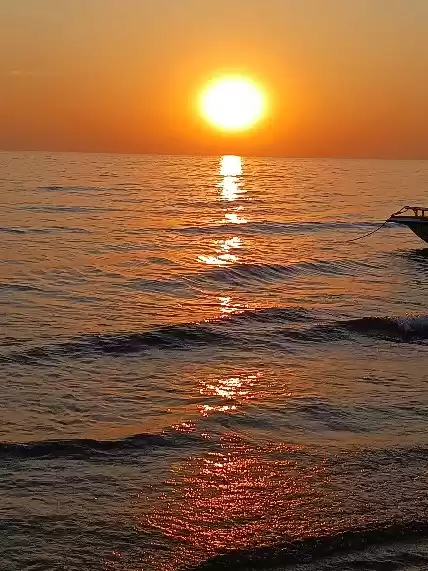 Photo of DANCE WITH WAVES,MOV