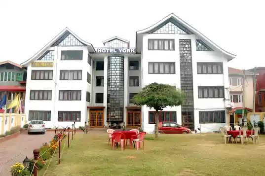 Photo of Budget hotels i