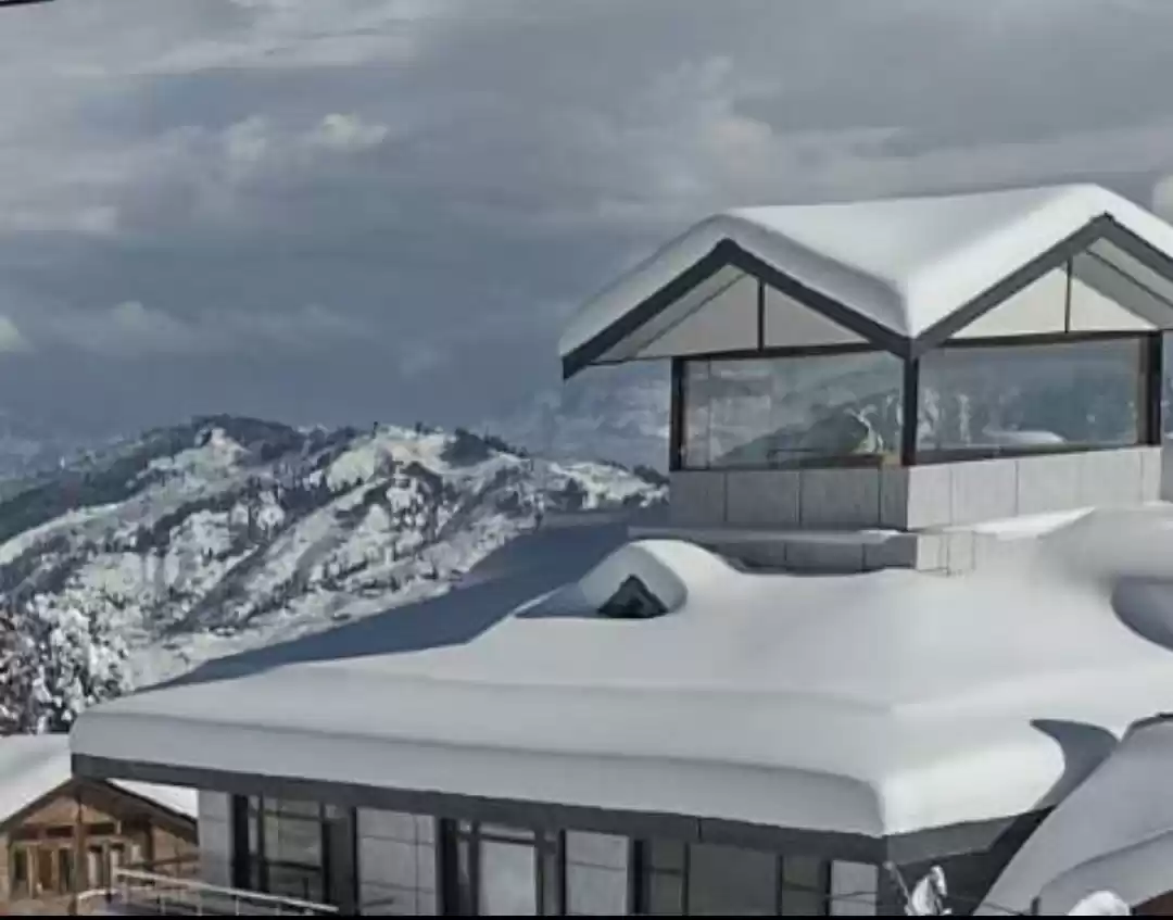 Photo of Narkanda Filling Station