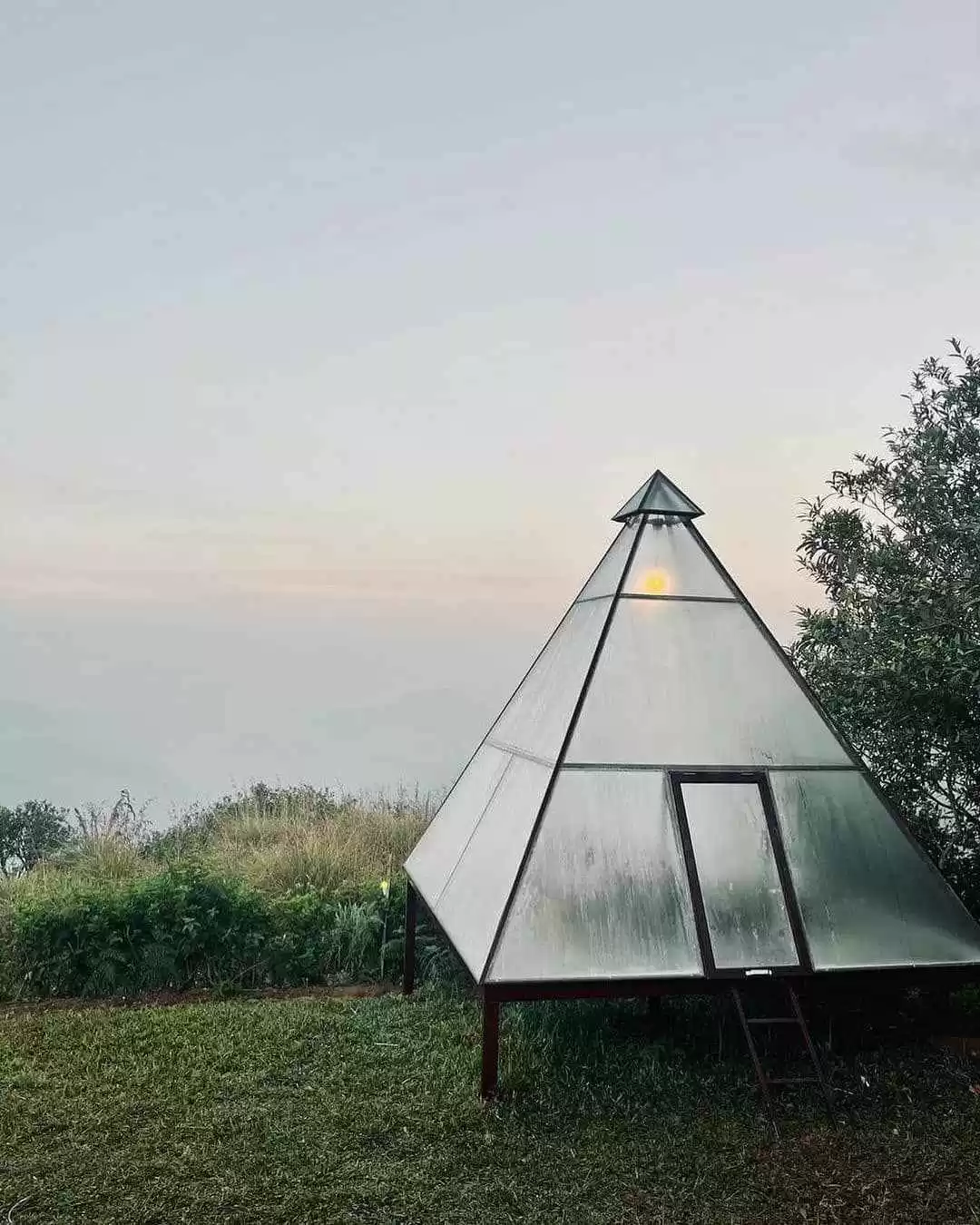 Photo of Glass Cabin Sta