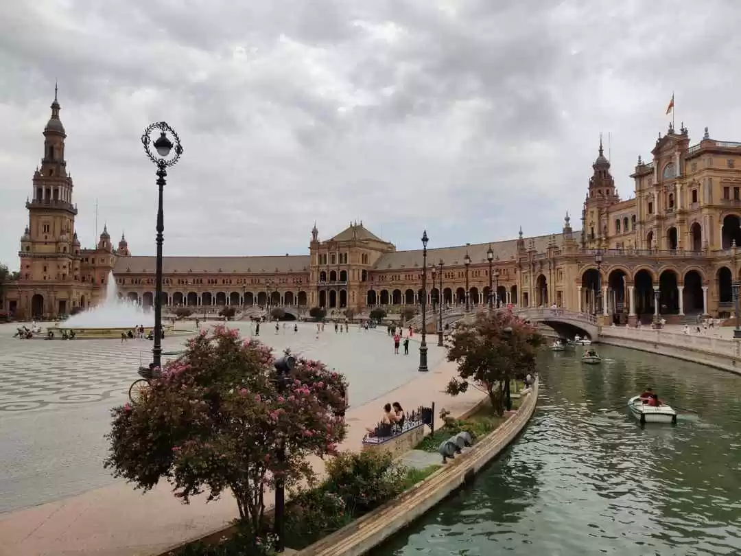 Photo of Plaza de Espana