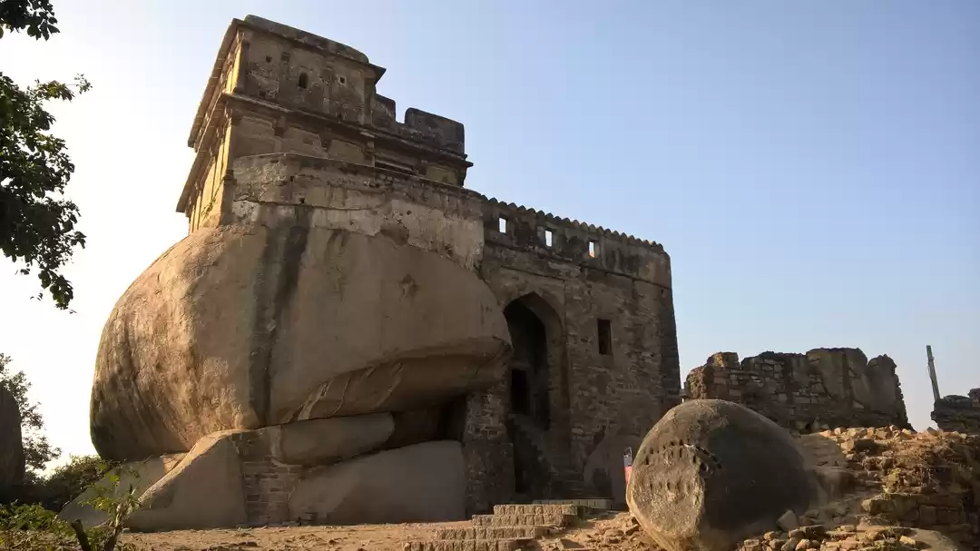 Photo of Balancing Rocks