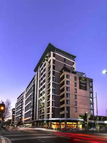 Photo of Meriton Suites 