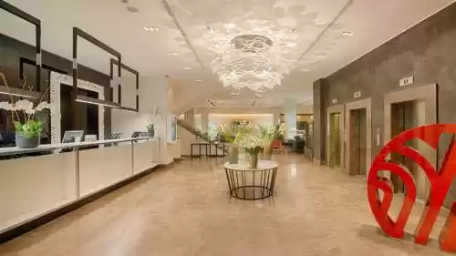 Photo of NH Collection M