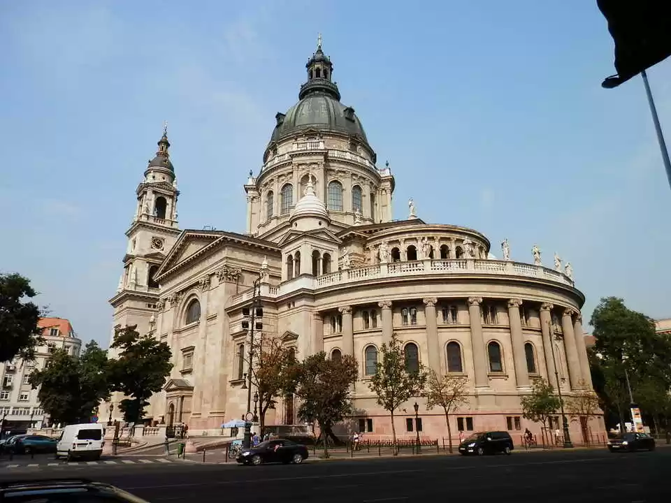 Photo of A City With A V