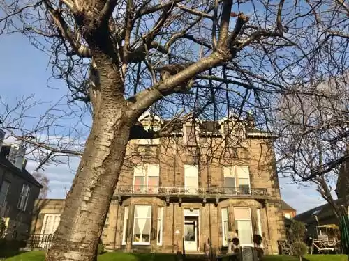 Photo of iHOLIDAY HOTEL