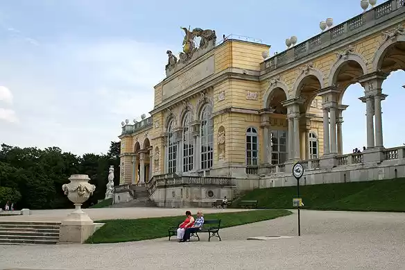 Photo of 48 Hours Guide